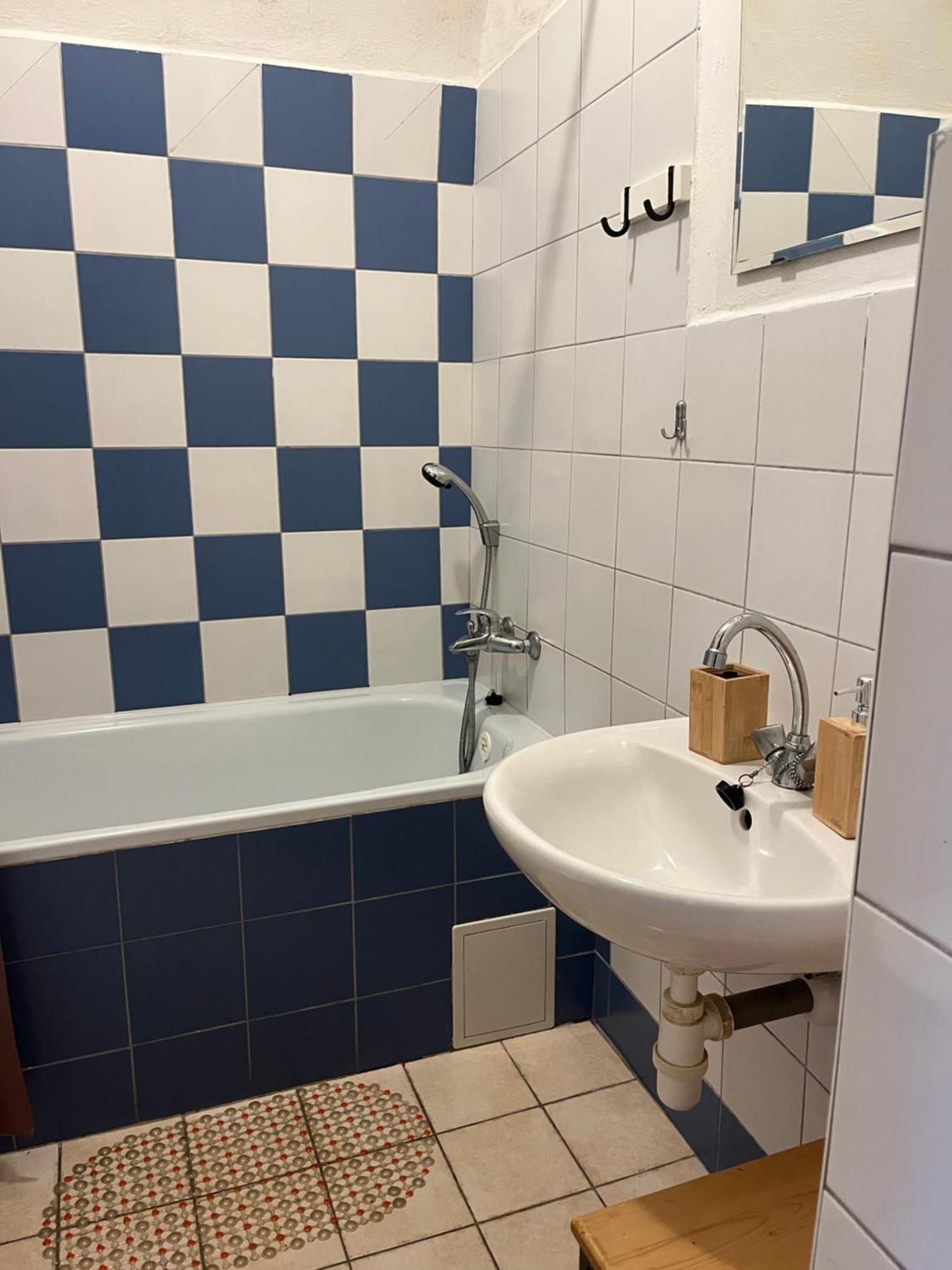 Travel Hostel Чешки Крумлов Екстериор снимка