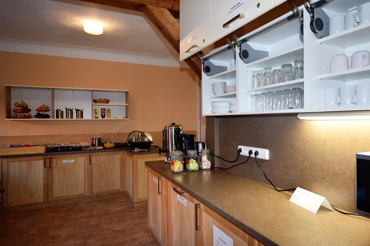 Travel Hostel Чешки Крумлов Екстериор снимка