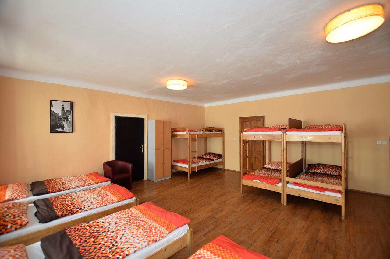 Travel Hostel Чешки Крумлов Екстериор снимка